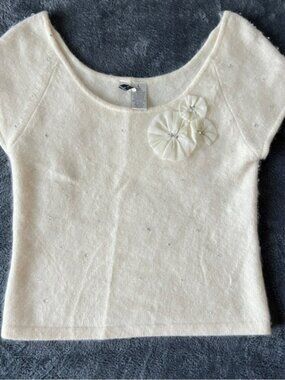 ✨Twiggy Chic Cream Knit Top with Floral Accent